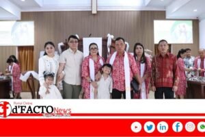 Bupati Minahasa Robby Dondokambey Bersama Keluarga Rayakan Paskah Bersama Jemaat GMIM Petra Sawangan