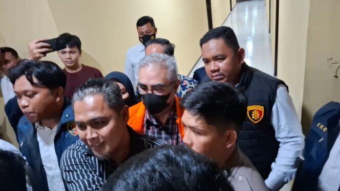 
					BREAKING! Steve Kepel & Gamy Kawatu Resmi Ditahan Terkait Skandal Dana Hibah GMIM Rp 8,9 Miliar