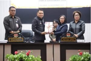 Bupati Mitra Ronald Kandoli Serahkan Dokumen Rancangan KUA PPAS APBD Kabupaten Mitra Tahun 2026