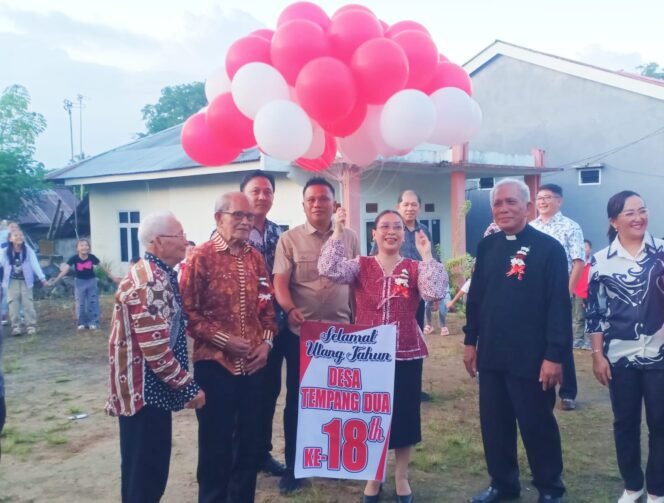 
					Wakil Bupati Minahasa Hadiri Ibadah Syukur HUT ke-18 Desa Tempang Dua
