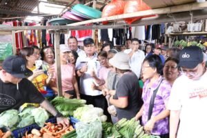 Bupati Dondokambey Sidak Pasar Sonder, Pastikan Harga Pangan Aman Jelang Akhir Tahun