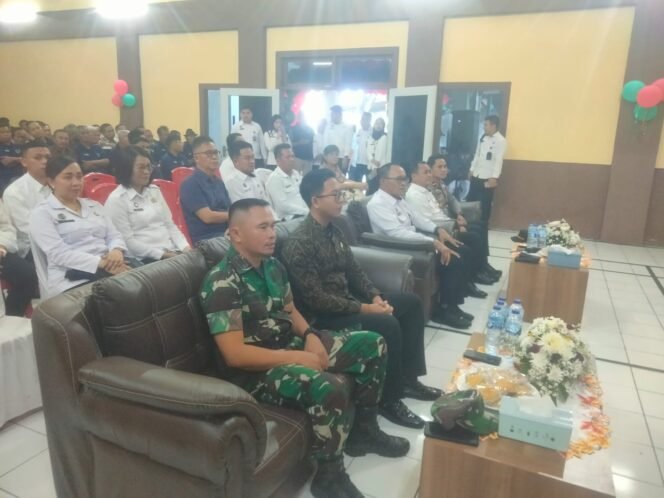 
					Mewakili Dandim Minahasa, Danramil Eris Hadiri Penyerahan Remisi di Lapas Tondano